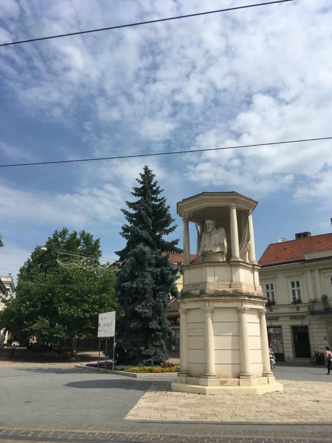 Mse Apartman Мішкольц Екстер'єр фото
