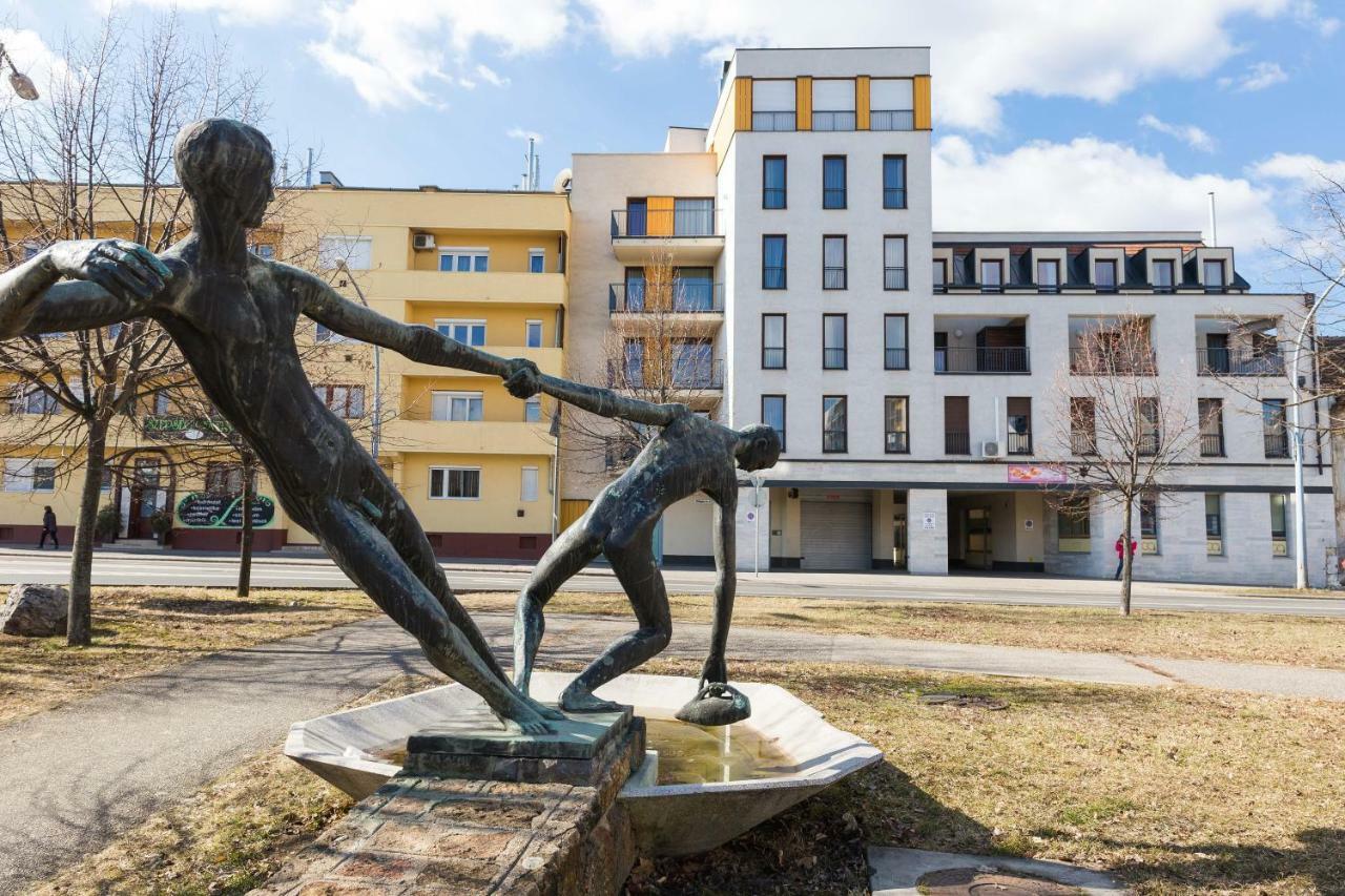 Mse Apartman Мішкольц Екстер'єр фото
